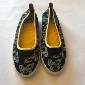 Vans new abiza women’s size 7